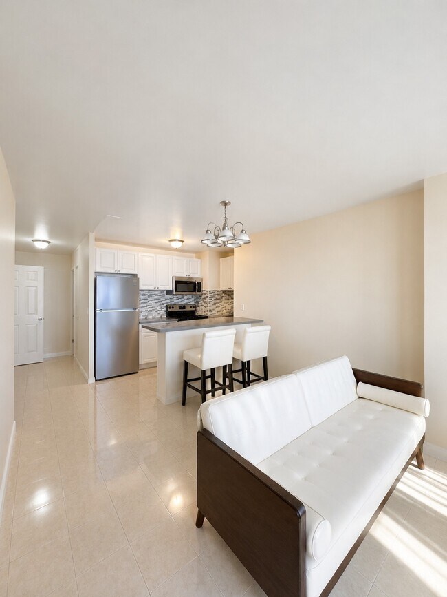 Foto del edificio - 270 Marin Blvd