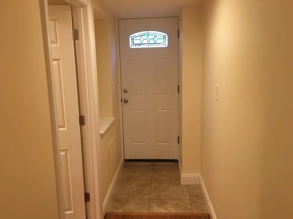 3014 N Calvert St Unit Basement, Baltimore, MD 21218 Apartments in