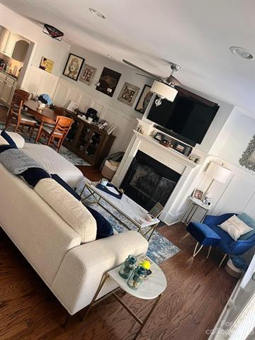 Foto del edificio - 7938 Camden Hollow Rd