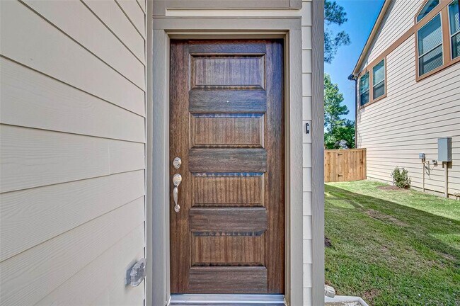 Foto del edificio - 363 Biltmore Loop