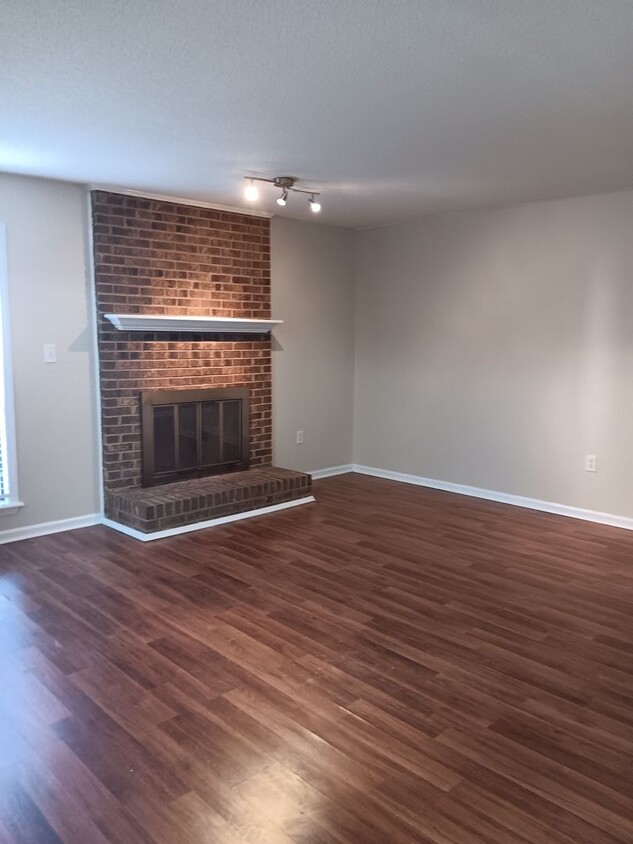 Foto principal - Lower Level Condo 20 mins from Uptown