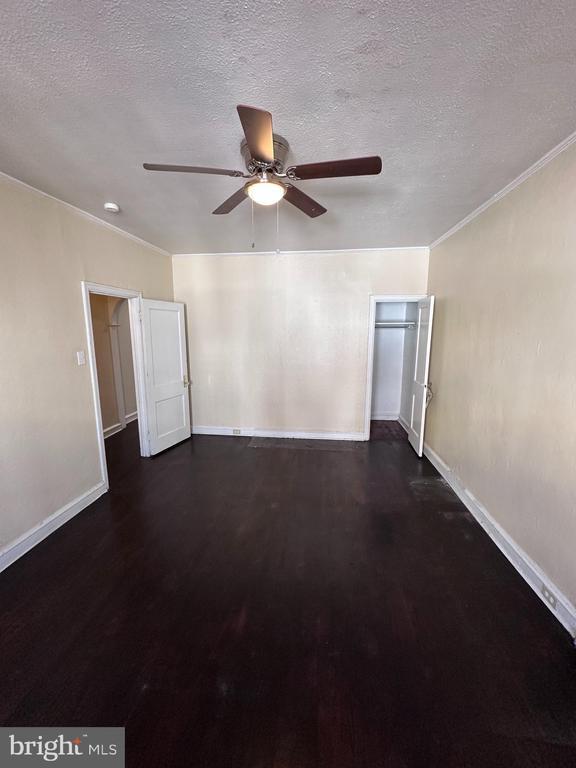 Foto del edificio - 5200 W Montgomery Ave