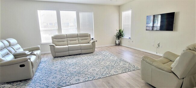 Foto del edificio - 5 br, 3.5 bath House - 533 Weizenbock Lane