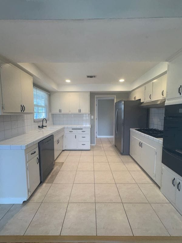 Foto del edificio - 7108 Santa Ana Cir