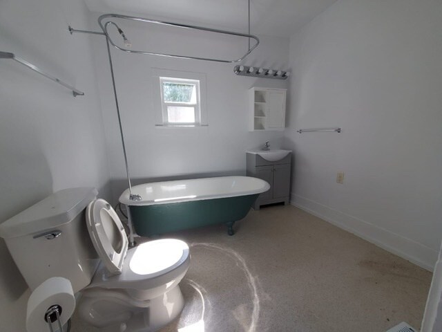 Bath - 38947 NW 4th Ave