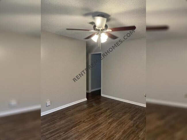 Building Photo - 20 Hanover Dr. Little Rock, AR 72209