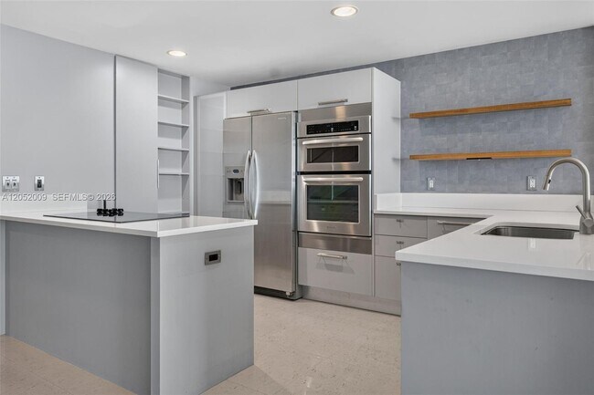 Foto del edificio - 2950 NE 188th St