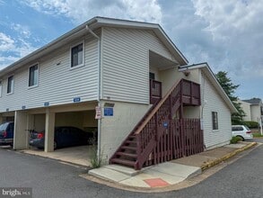 Building Photo - 9327 Woodlea Ct