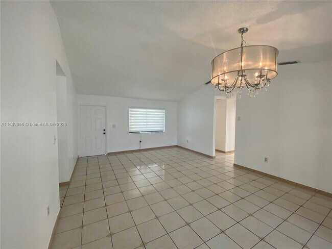 Foto del edificio - 10225 SW 144th Ct