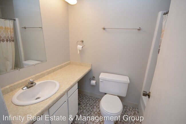 Foto del edificio - 2 br, 1 bath House - 2604 4th Ave NE # 13