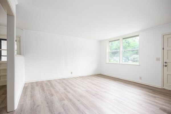 Building Photo - 504 Amelia Ct