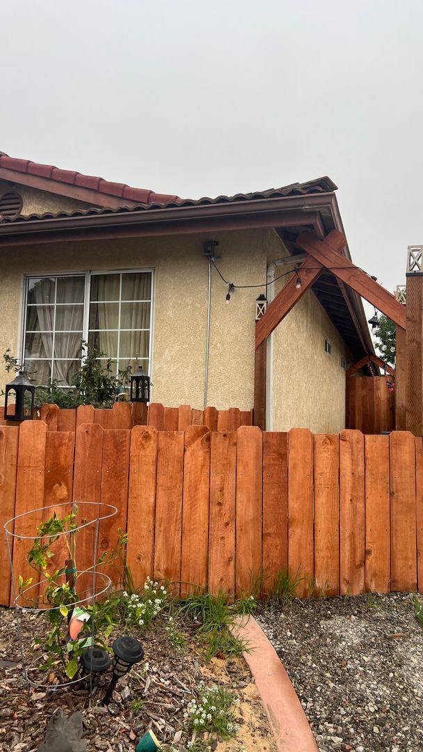 Building Photo - NEW Beautiful 3 Bedroom 1 Bath ADU - Furni...