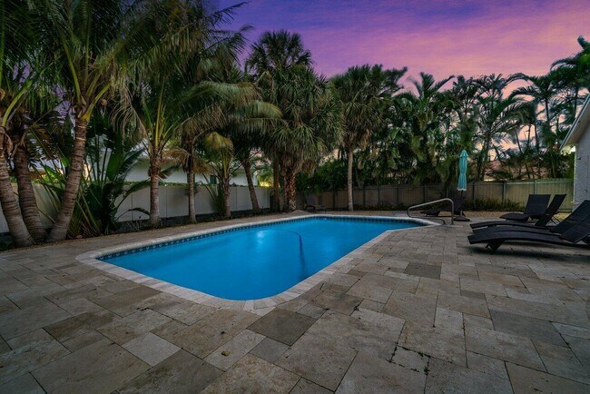 Foto del edificio - 6306 N Ocean Blvd