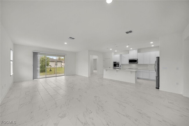 Foto del edificio - 1145 NW 27th Ct