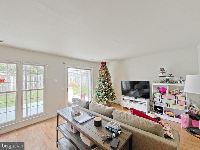 Building Photo - 6315 Prince Way
