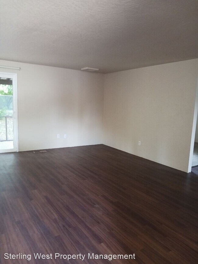 Foto del edificio - 3 br, 1 bath House - 2063 Jubilant