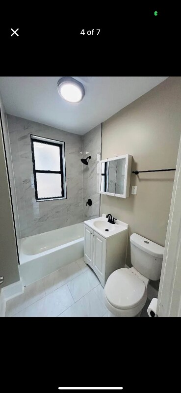 Foto del edificio - 708 E 80th St