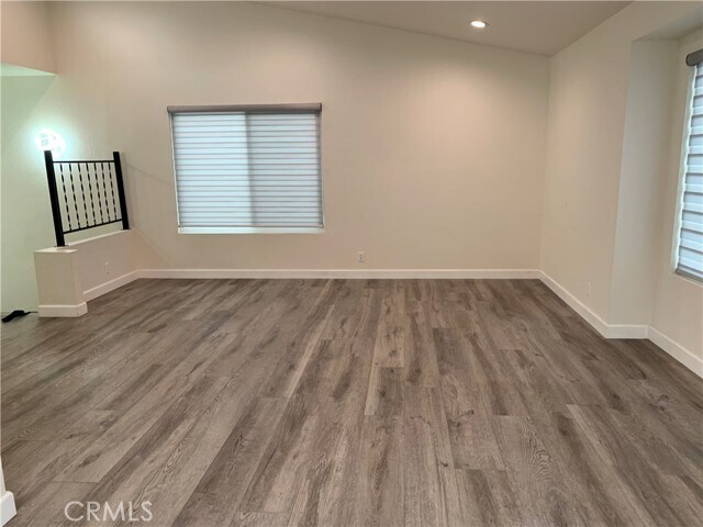 Foto del edificio - 24224 Sylvan Glen Rd