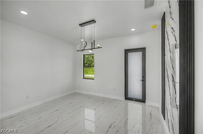 Building Photo - 3121 69th St W