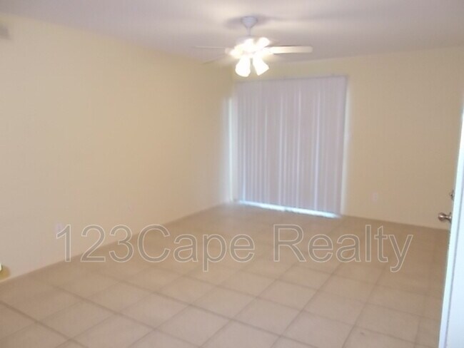 Foto del edificio - 2929 Winkler Ave