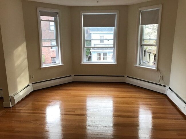Photo - 304 Tappan St Apartment