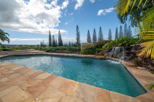 Foto del edificio - Luxury 3BR Kapalua Estate | Solar-Powered with Pool, Spa & Ocean Views
