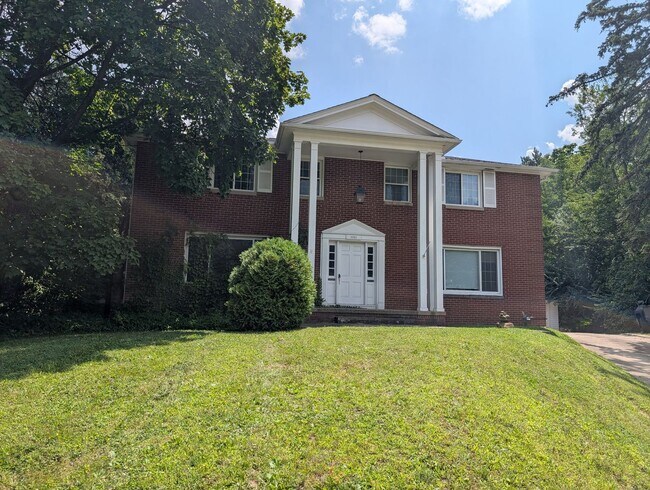 Foto del edificio - 8983 Highland Dr