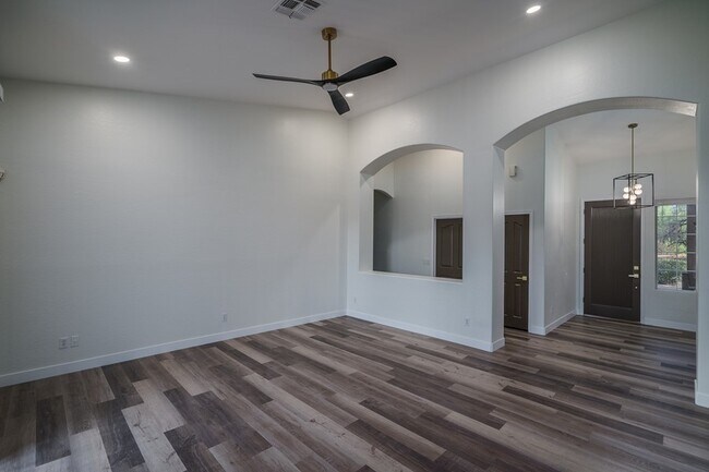 Foto del edificio - Gorgeous Home in Tatum Vista!