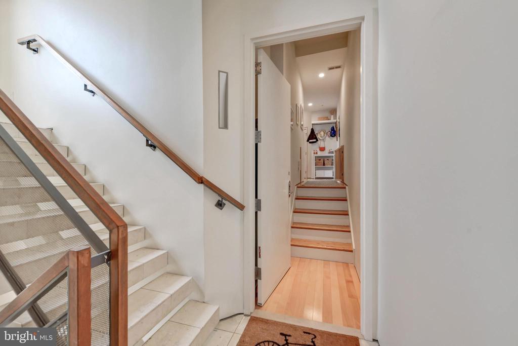 Primary Photo - 1213 N St NW