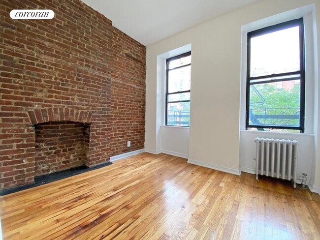 Building Photo - 454 W 57th St