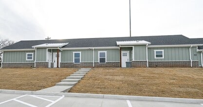 Building Photo - 1340-1340 Co Rd 2175