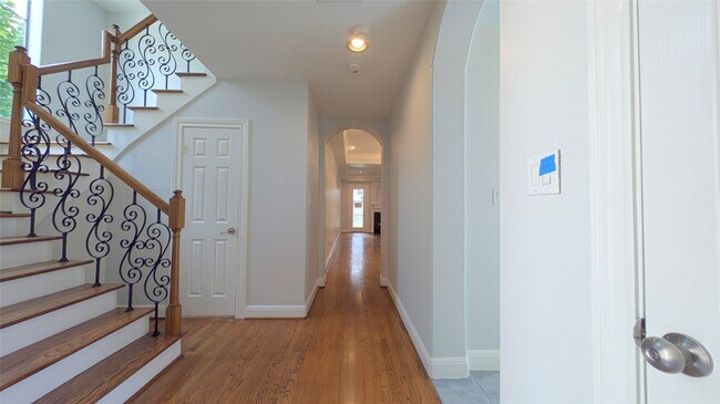 Building Photo - 1307 Riverine Ct