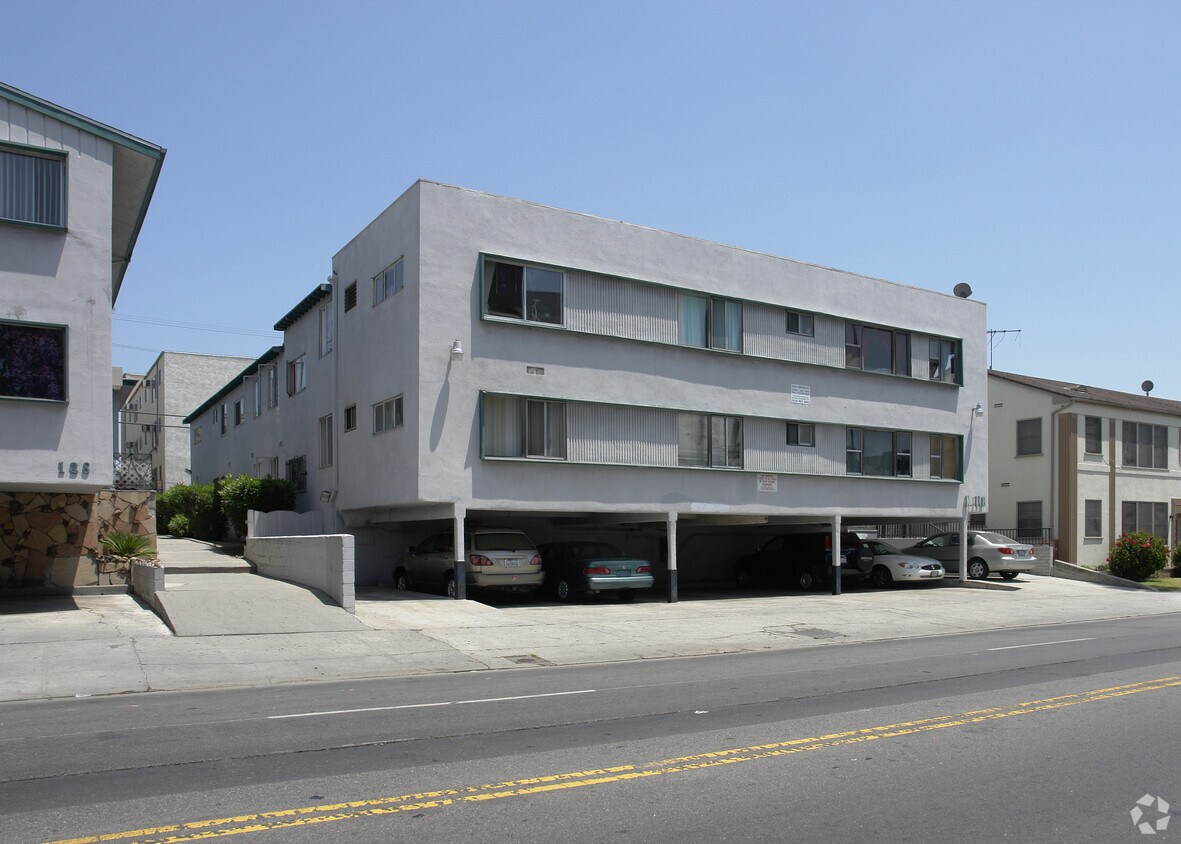 Foto del edificio - 118 N Normandie Ave