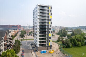 Building Photo - Nest