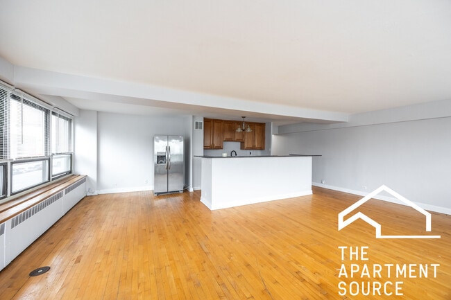 Foto del edificio - 4180 N Marine Dr