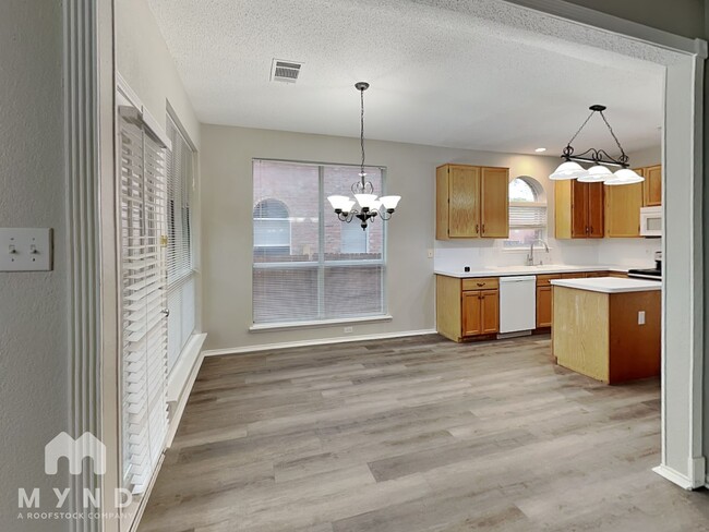 Foto del edificio - 2228 Red Maple Rd