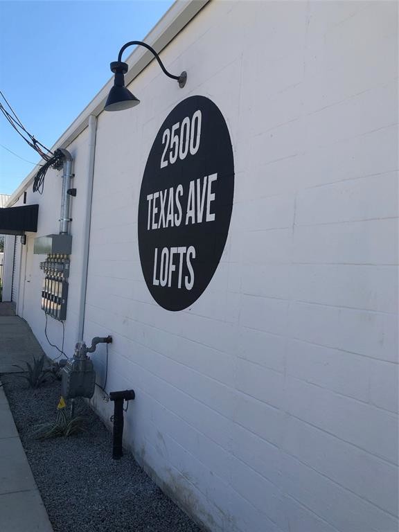 Building Photo - 2500 Texas Ave