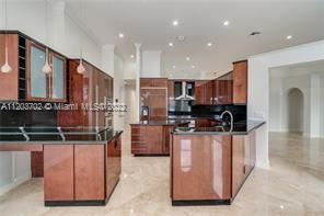 Building Photo - 5 br, 5 bath House - 21356 Shannon Ridge Way