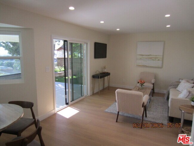 Foto del edificio - 2615 Woodstock Ln