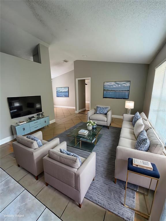 Foto del edificio - 305 Colonade Ct