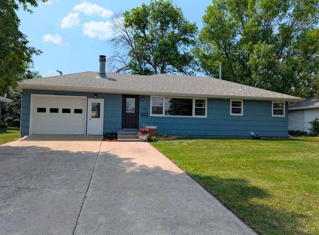 Foto principal - 1715 N Front St