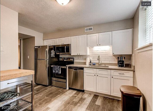 Building Photo - 2 br, 2 bath Townhome - 6601 Bangor Ave