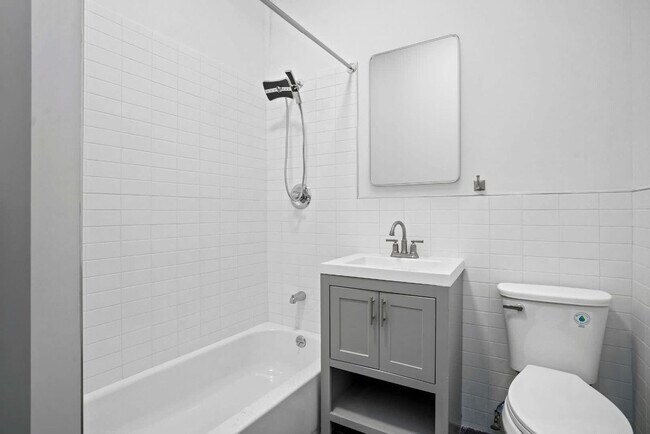 Foto del edificio - 257 W 19th St