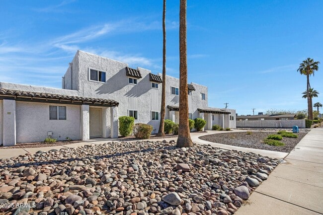 Building Photo - 2415 N 71st St