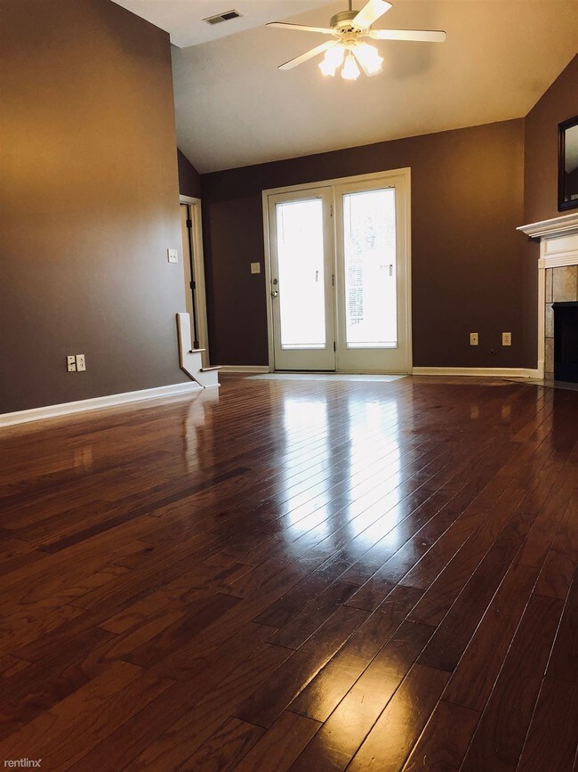 Building Photo - 3 br, 2 bath Condo - 203 Lost River Ln