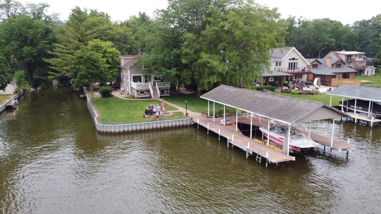 Primary Photo - 1575 Lowe Dr