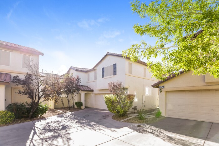 Primary Photo - 3 Bedroom in South Las Vegas!