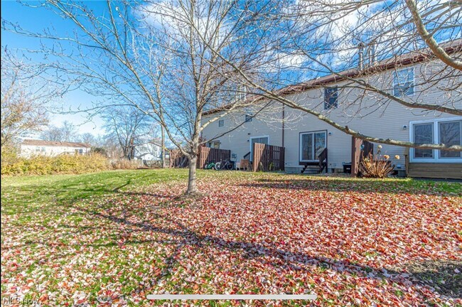 Building Photo - 580 Topaz Ln