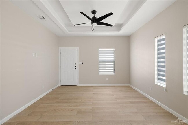 Building Photo - 14 Ozark Ave