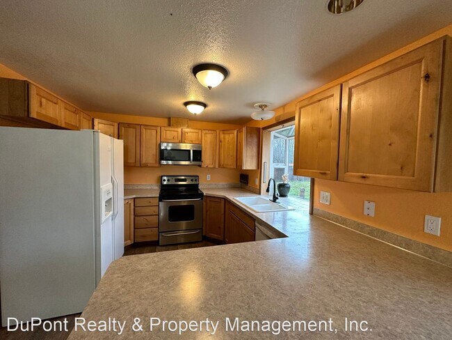Building Photo - 3 br, 3 bath House - 3844 Oxford Loop SE